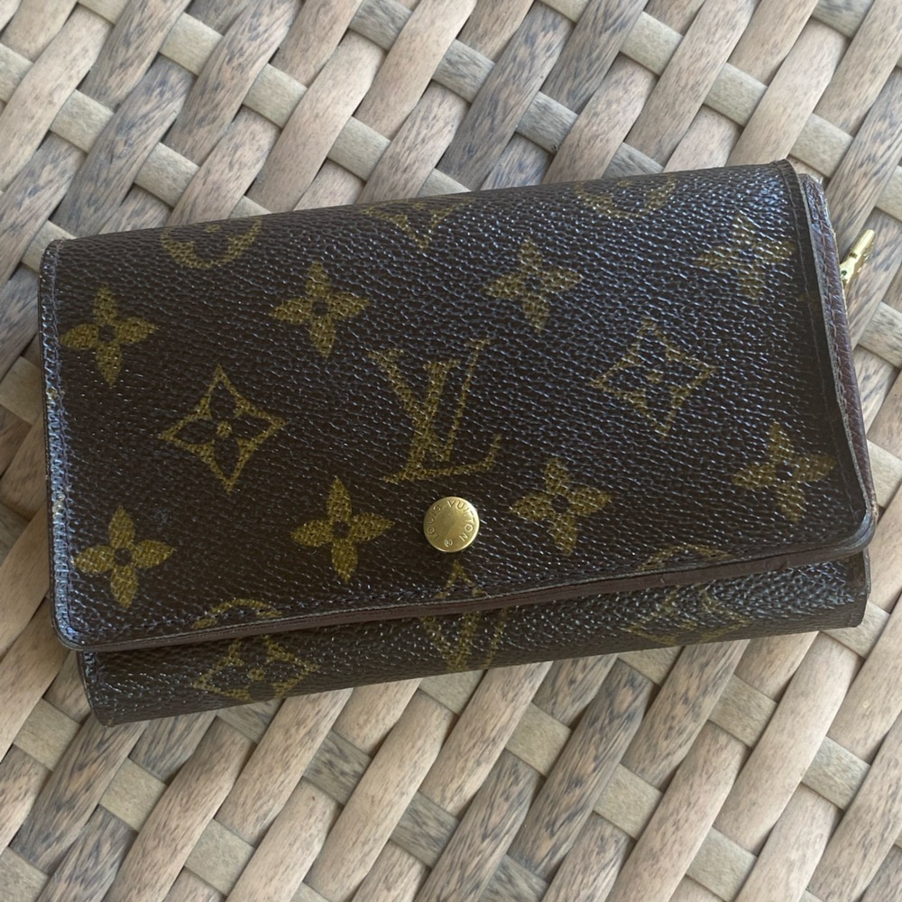 Louis Vuitton Monogram Tresor Vintage Wallet - Picture 9 of 16